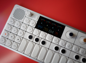 Teenage Engineering OP-1 field (foto Dušan Krejdl)