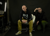 Z detstva až po spoločný album. Rišo a Ľuboš, dvaja muzikanti z rôznych svetov, ktorí po 33 rokoch vytvorili spoločnú Genézu. | Foto: Andrej Mann
