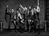 Rammstein zvážněli a zestárli. A stále překvapují, byť už ne hudebně. | Foto: Live Nation