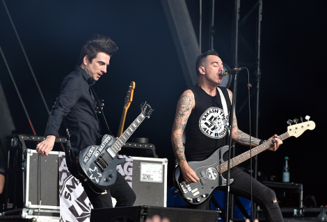 Je zajímavé sledovat, jak Anti Flag udržují krok s dobou, nezaostávají a zvukově i hrou zní stále moderně. | Foto: Frank Schwichtenberg