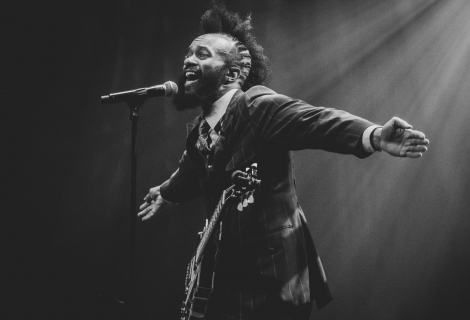 Fantastic Negrito je idealista. Boří konvence a věří, že když se něco posere, mělo by se to napravit | Foto: Peter-Koudstaal