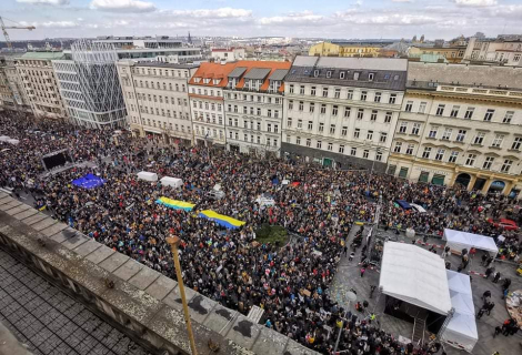 Václavské náměstí v neděli 27. 2. odpoledne | Foto: Milion chvilek pro demokracii