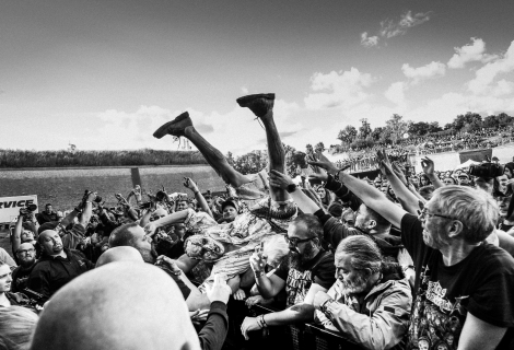 Kotel na Agnostic Front, kteří jsou tu s námi už pátou dekádu a pořád jim to šlape. | Foto: Jimmy Puda