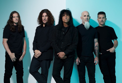 Cesta nekončí. Anthrax na Cursum Perficio dokazují, že thrashmetalová energie nemá datum spotřeby. | Foto: Press
