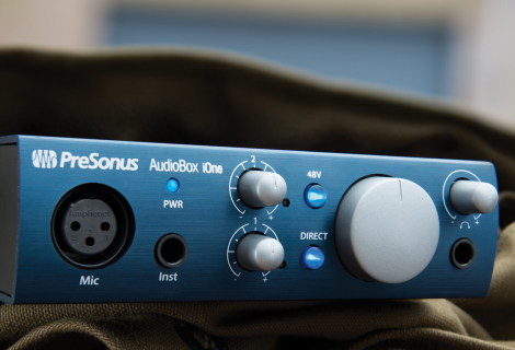 Na vestavěný mikrofon samplerů je lépe zapomenout, zkuste třeba Presonus Audiobox iOne