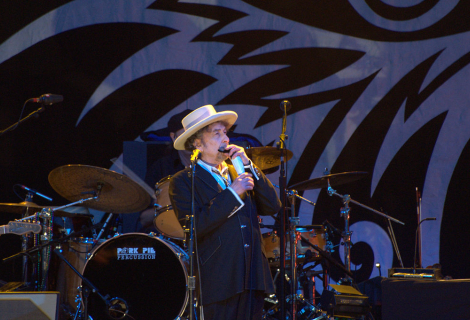 Autenticitě bluesových skladeb přispívá Dylanův chraplavý hlasový projev | Foto: Wikimedia Commons