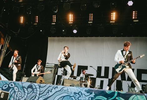 The Hives se podařilo natočit desku, která v jejich diskografii určitě nezapadne. | Foto: Chris W. Braunschweiger (Wikimedia Commons) The Hives se podařilo natočit desku, která v jejich diskografii určitě nezapadne. | Foto: Chris W. Braunschweiger (Wikimedia Commons)