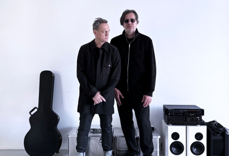 Když se Alva Noto a Fennesz potkají, vzniká hudební svět, v němž se rytmus a šum stávají prostorem pro ticho. | Foto: Prague Sounds