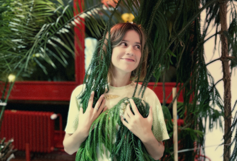 Nenápadný videoklip Pařezy posbíral už řadu ocenění. Daří se i filmu Kámen Osudu, k němuž Johuš Matuš vytvořila hudbu. | Foto: archiv Johany Novotné