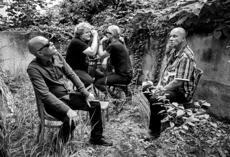 Mrakoplaš se vrací do Divadla v Dlouhé s čtrnáctým ročníkem benefičního koncertu na podporu výzkumu Alzheimerovy choroby. | Foto: Renata Králová Mrakoplaš se vrací do Divadla v Dlouhé s čtrnáctým ročníkem benefičního koncertu na podporu výzkumu Alzheimerovy choroby. | Foto: Renata Králová