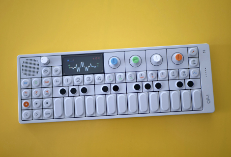 Teenage Engineering OP-1 (foto Dušan Krejdl)