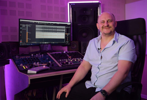 Ve druhém dílu prozkoumáme masteringové studio Ondřeje Žatkuliaka. | Foto: Vladimír Jedlička