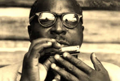 Za tisíc dnů dokázal Sonny Terry bez znalosti not a hudebního vzdělání vytvořit unikátní techniku a feeling | Foto: Wikipedie Za tisíc dnů dokázal Sonny Terry bez znalosti not a hudebního vzdělání vytvořit unikátní techniku a feeling | Foto: Wikipedie