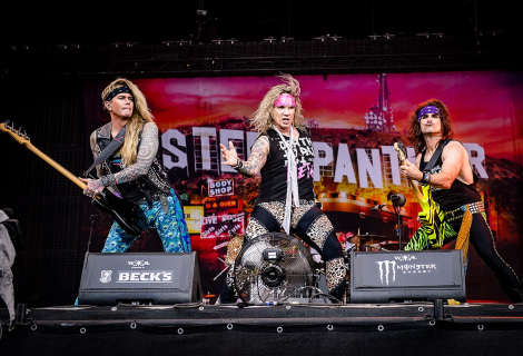 Steel Panther vydali už lepší desky a On The Prowl je v podstatě jen jakousi recyklací, která úplně neurazí, ale ani nenadchne. | Foto: Markus Felix (Wikimedia Commons)