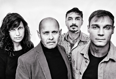 Marek & The Seladons na pevném bluesovém základě nabízí pestrou kolekci s odkazy do country, folku, rocku či dokonce tanga. | Foto: Indies Scope