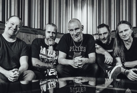 Legenda crossoveru stále sází na riffy, vztek a společenskou kritiku. | Foto: Peter Bjöns