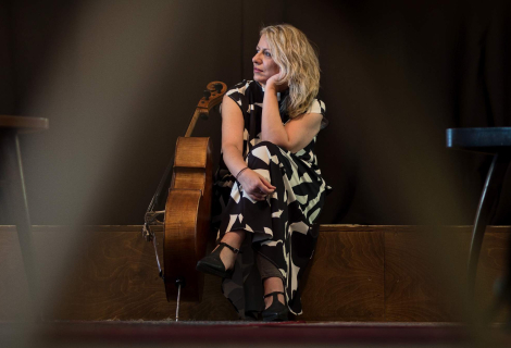 Pocta, kterou nové sólové album Píseň pro Mi představuje, se Dorotě Barové podařila beze zbytku. | Foto: Jan Valík