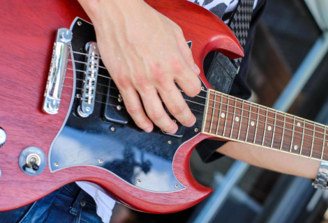 Někteří muzikanti se nemůžou smířit s tím, že k napsání dobrého songu mohou stačit tři základní harmonické funkce (a třeba v minimalismu klidně jen jedna). | Foto: Pixabay Někteří muzikanti se nemůžou smířit s tím, že k napsání dobrého songu mohou stačit tři základní harmonické funkce (a třeba v minimalismu klidně jen jedna). | Foto: Pixabay