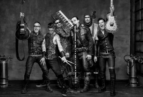 Rammstein zvážněli a zestárli. A stále překvapují, byť už ne hudebně. | Foto: Live Nation