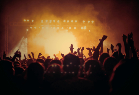 Nemusíte mít hotový projekt, stačí chuť tvořit a nápad, který chceš posunout dál. | Foto: Austin Neill, Unsplash