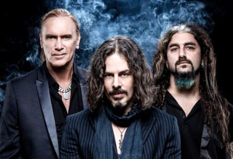 The Winery Dogs: žádná kapela pod psa The Winery Dogs: žádná kapela pod psa