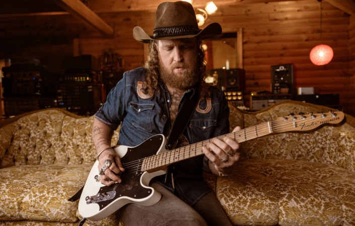 Model vychází z Osborneovy dlouhodobě používané kytary z roku 1968 a míří na hráče, kteří pracují s výrazovou hrou, bendingem a dynamikou napříč country i rockem. | Foto: Fender