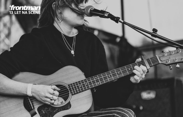 Nemám na to, jsem moc starý, všichni hrajou líp a co můj talent? Každý hudebník si občas položí tyhle otázky, když se ocitne na rozcestí. | Foto: Peyman Shojaei (Unsplash)