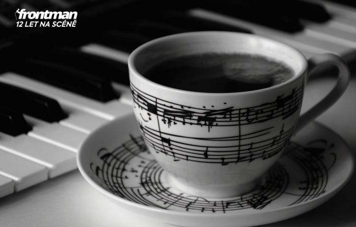 Tak, přiznejte se: kdo z vás doma nemá alespoň jeden hrnek s notovým motivem? | Foto: Lyudmila Izmaylova (flickr)