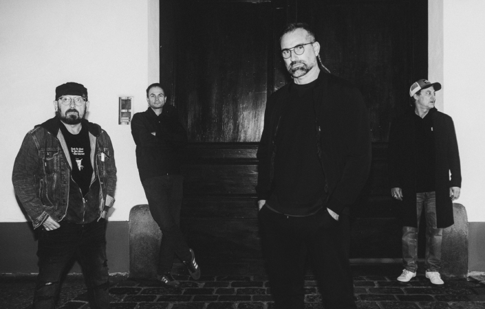 Tlak současné doby dokáže z Korben Dallas vydolovat jeden z jejich nejintenzivnějších momentů. | Foto: Tomáš Čertík