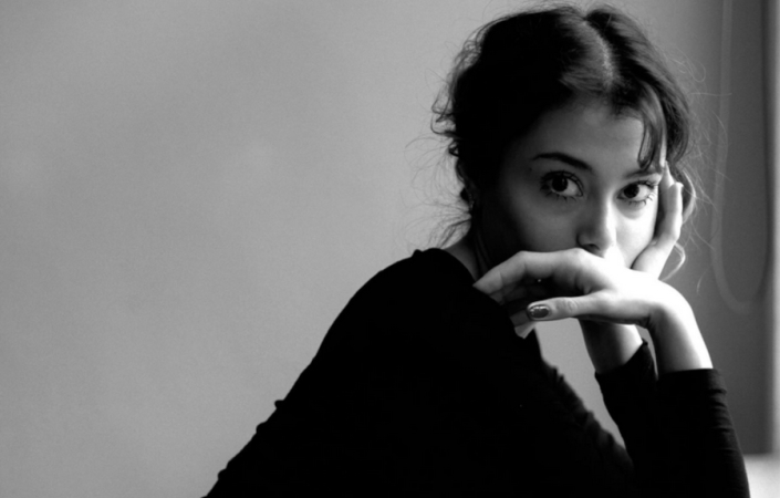 Velmi osobní, tíživý projev Marie April, letošní držitelky ocenění Objev roku, patřil k nejintimnějším chvílím večera. | Foto: Jaroslav Lekeš 